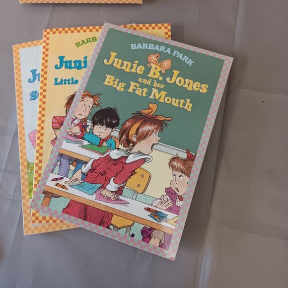 Junie B Jones First Boxed Set Ever Books 1-4 Barbara Park VTG 90s Childrens Book - Picture 3 of 9